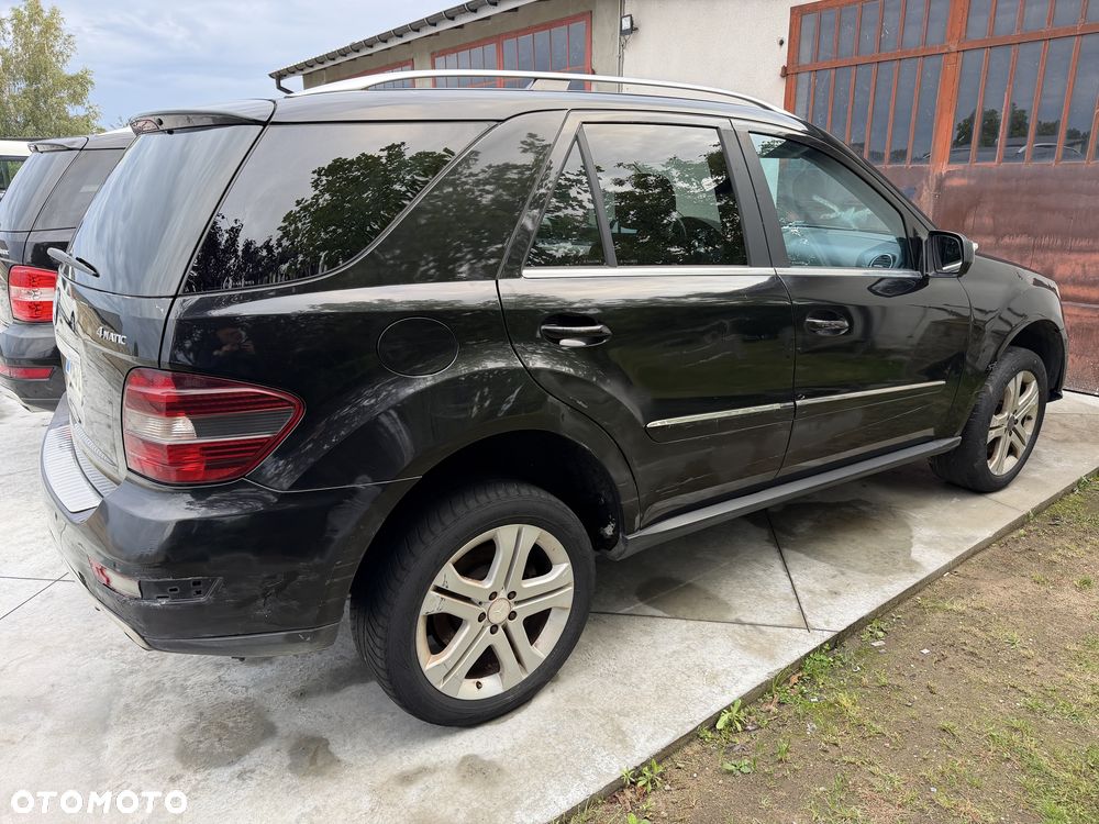 Mercedes-Benz ML - 7