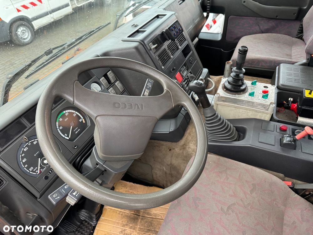 Iveco Eurotech 190E27 Hakowiec Solarka Piaskarka Specjalny Tylko 101tys km - 17