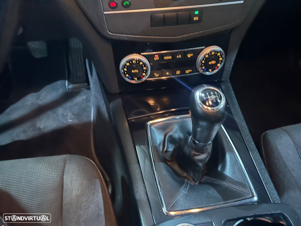 Mercedes-Benz C 180 CGi Classic BE - 15