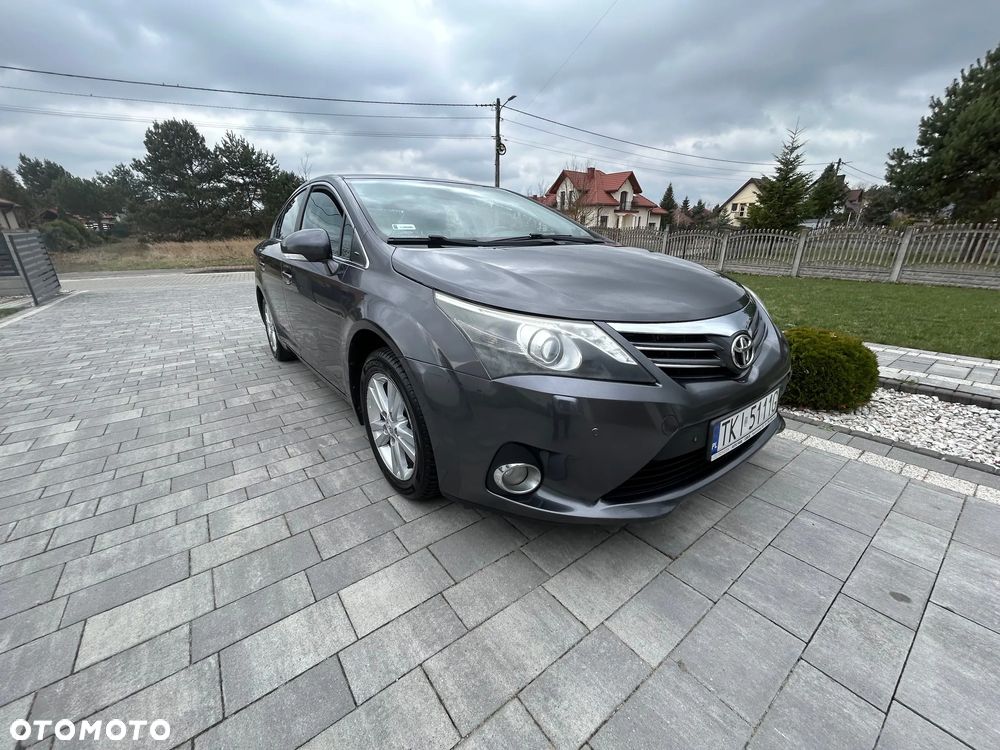 Toyota Avensis 1.8 Sol - 23