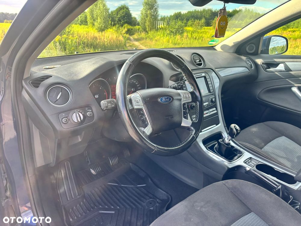 Ford Mondeo 2.0 TDCi Ambiente - 6