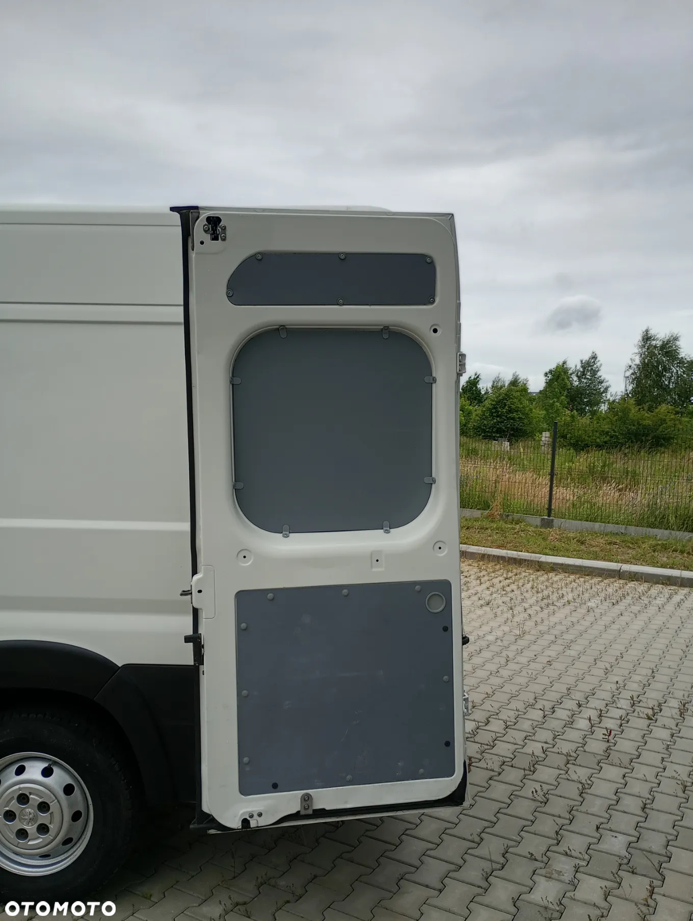 Peugeot BOXER L4H2 MAXI BRYGADÓWKA 7 OSÓB KLIMA KAMERA TEMPOMAT NR.117 - 20
