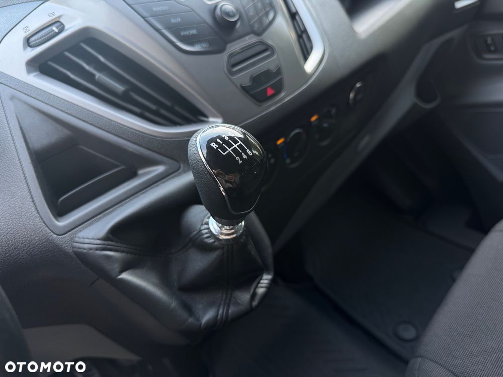 Ford Transit custom - 19