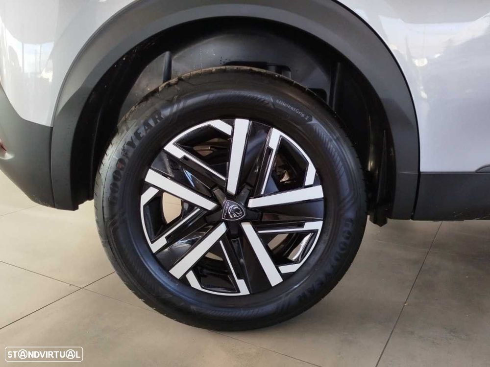 Peugeot 2008 - 11