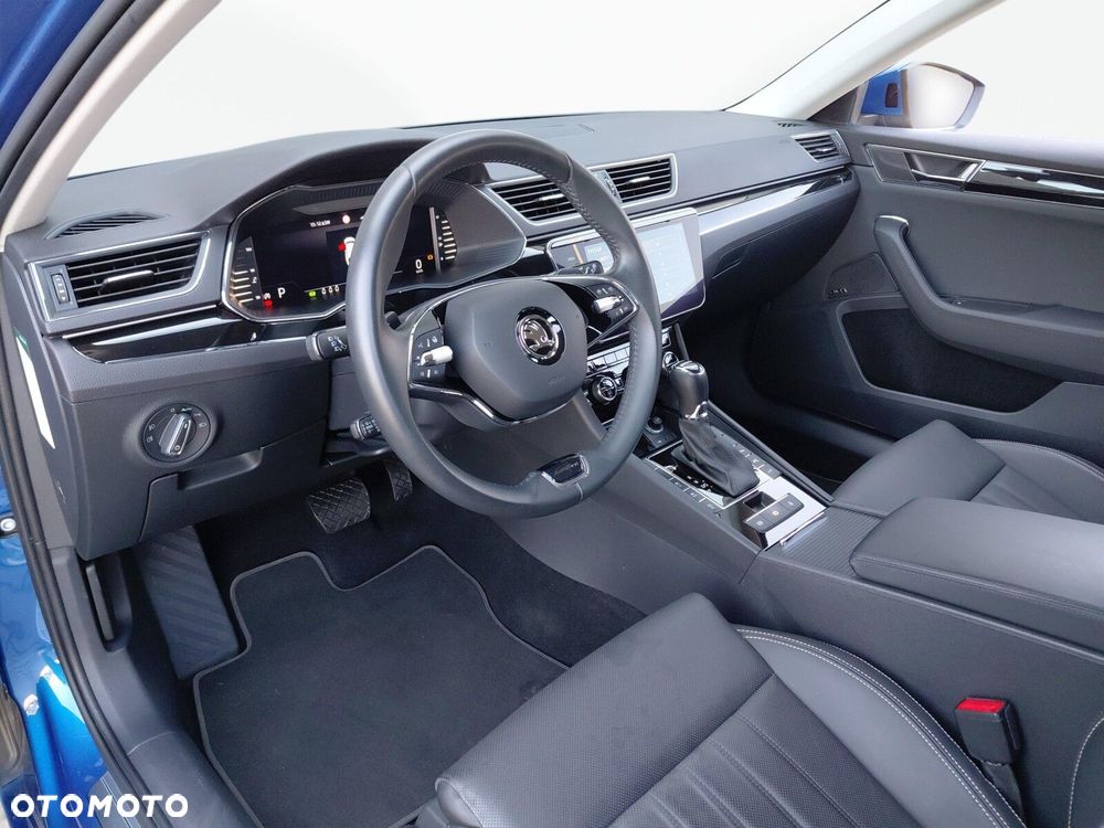 Skoda Superb 2.0 TDI SCR 4x4 L&K DSG - 16