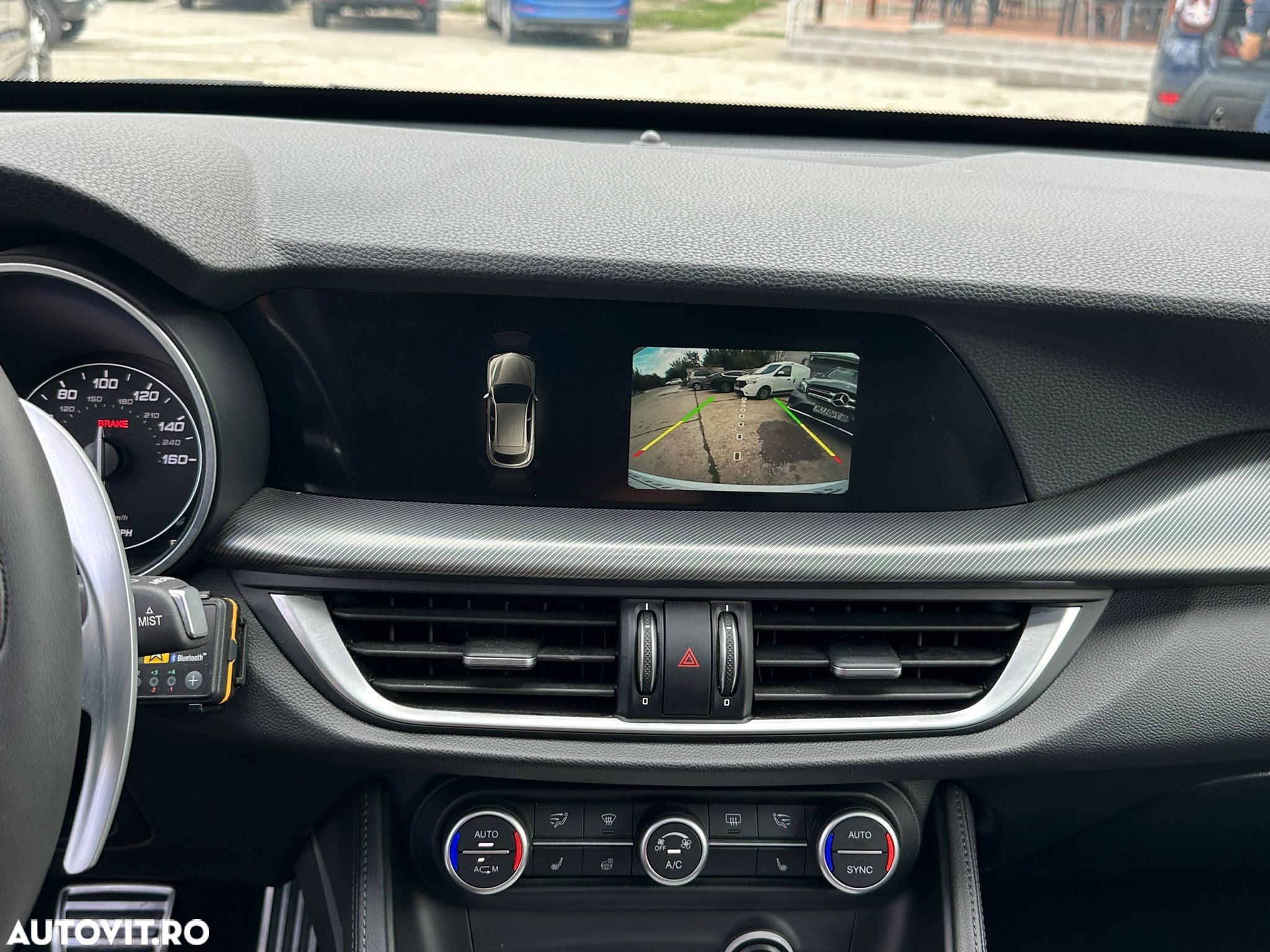 Alfa Romeo Stelvio - 12