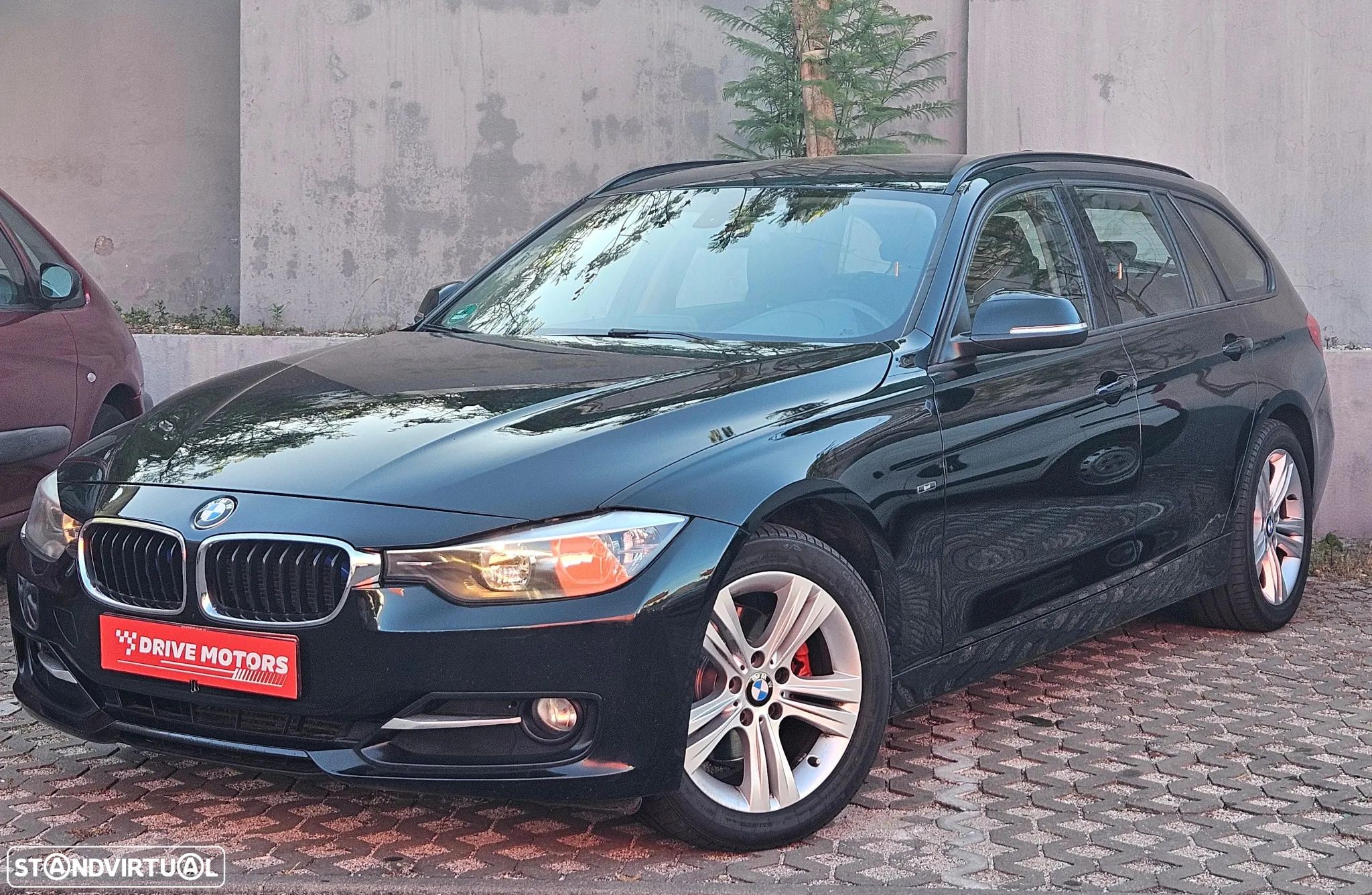 BMW 320 d DPF Touring Edition Sport - 1