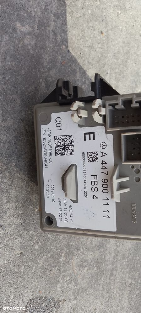 MERCEDES VITO V-KLASA A447 STACYJKA A4479001111 - 2