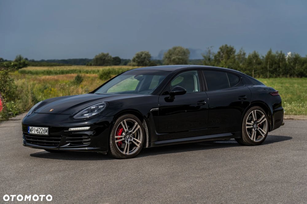 Porsche Panamera PDK - 4