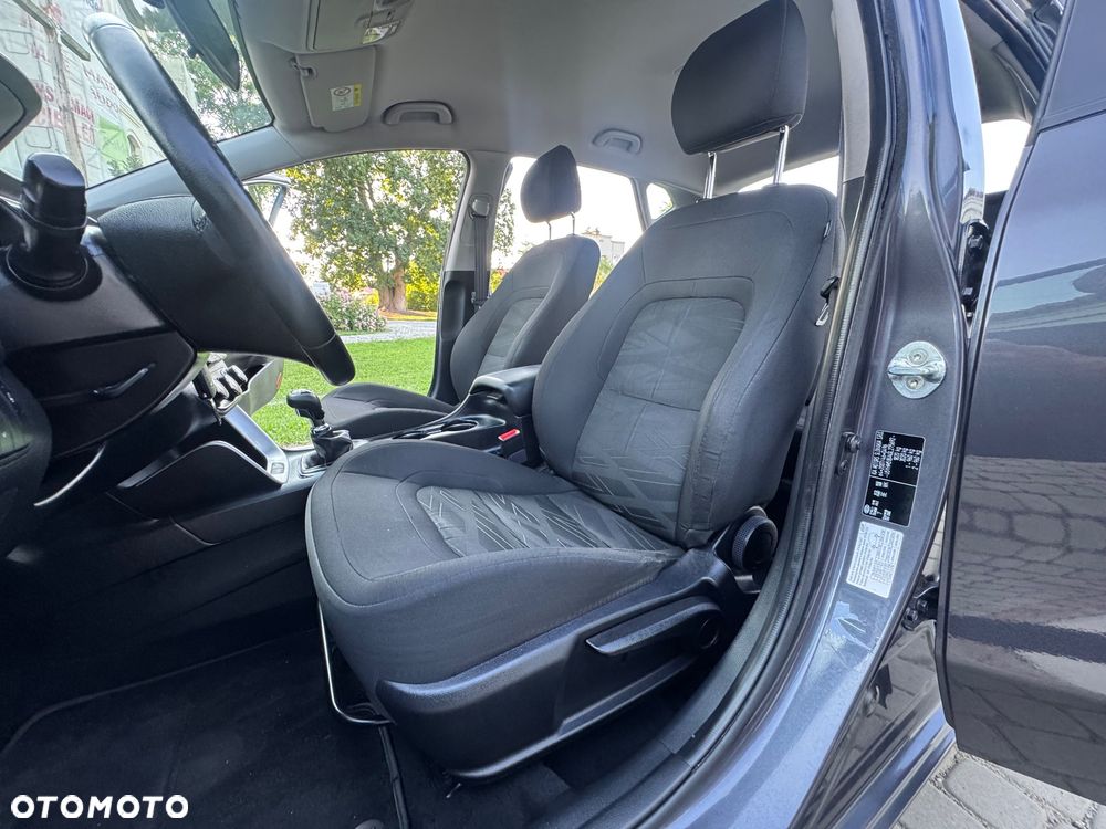 Kia Ceed - 23