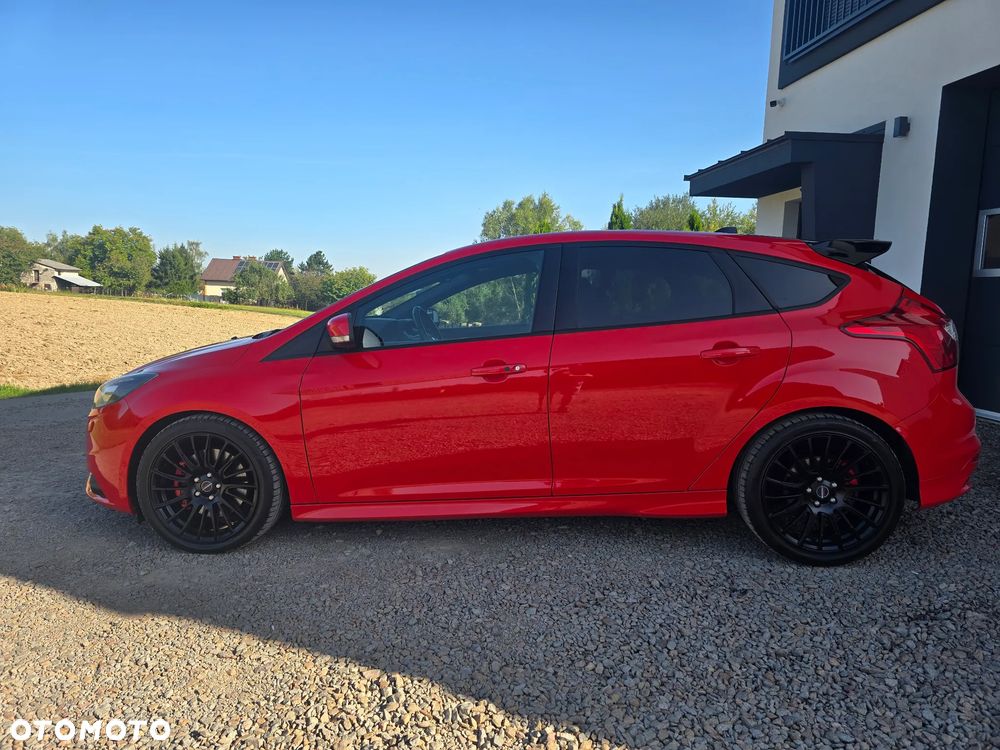 Ford Focus 2.0 EcoBoost ST mit Leder-Sport-Paket - 10
