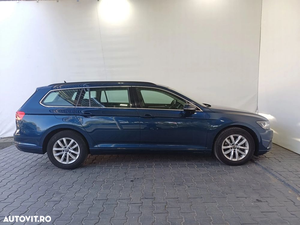 Volkswagen Passat 2.0 TDI DSG Comfortline - 34