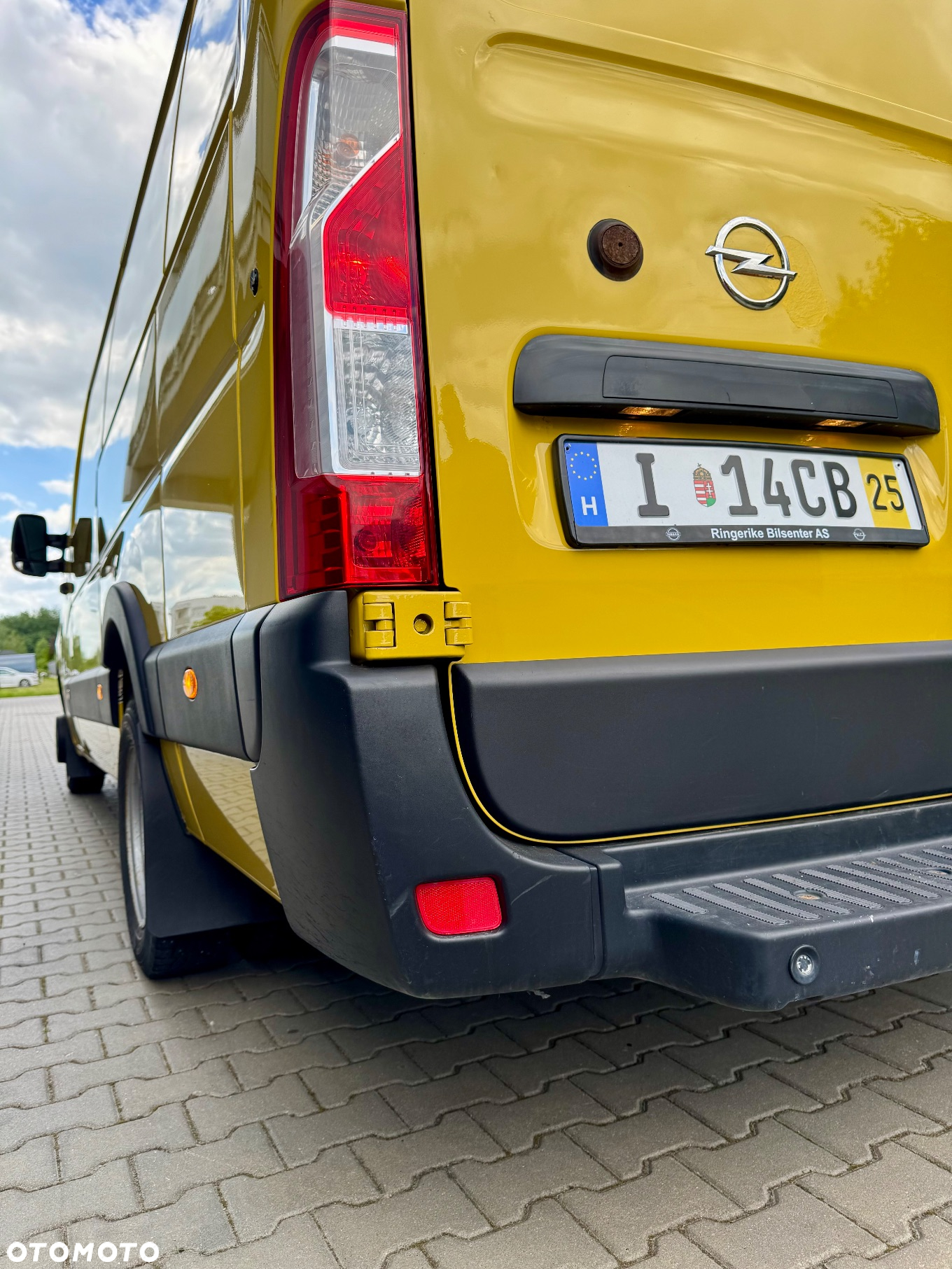 Opel Movano na bliźniaku Maxi długi wysoki L3H3 L2H2 bi turbo 170KM fotel pneumatyczny klima czujniki MAXI L3H2 L2H3 renault Master 2300 P3500 na bliźniaku podwójne koła tylne bliźniak max wzmocniony drzwi tylne 180 faktura VAT 23% brutto FV vat23% - 17