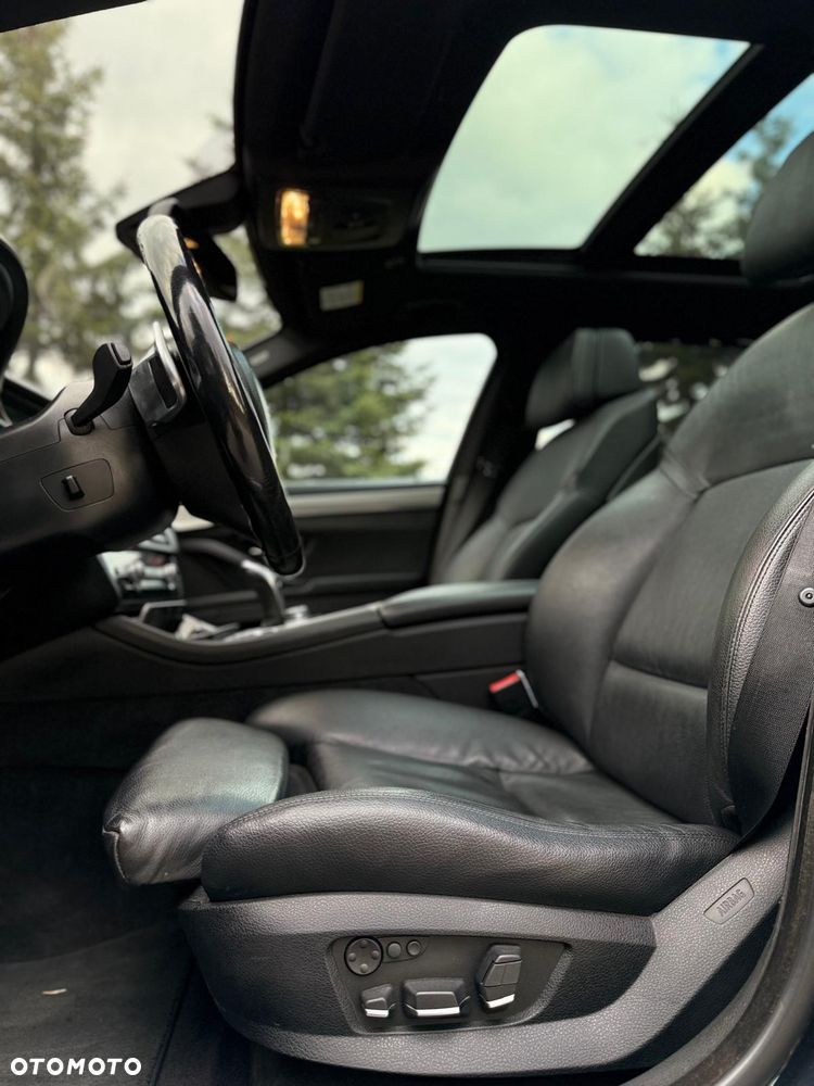 BMW Seria 5 530d xDrive - 9
