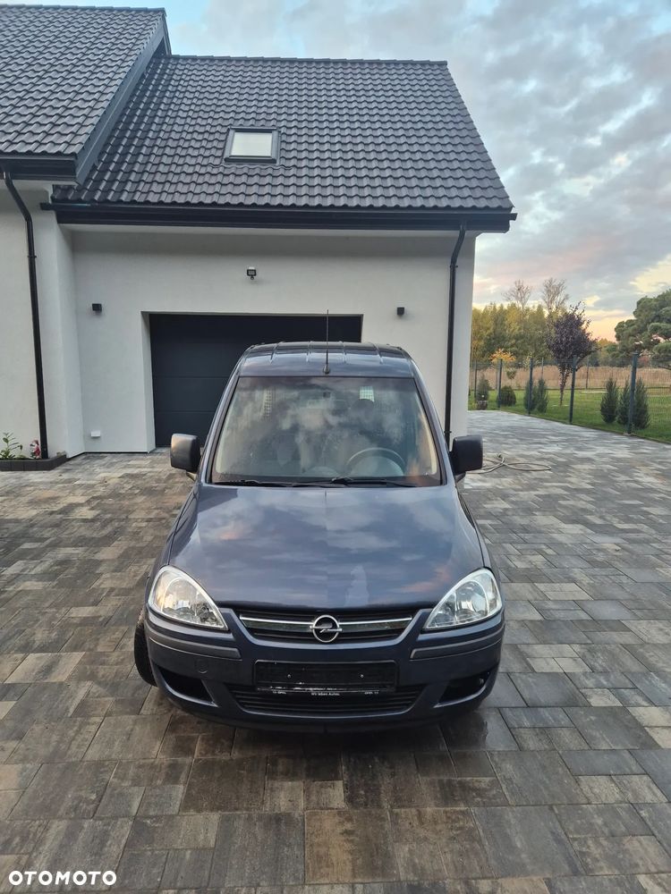 Opel Combo - 8