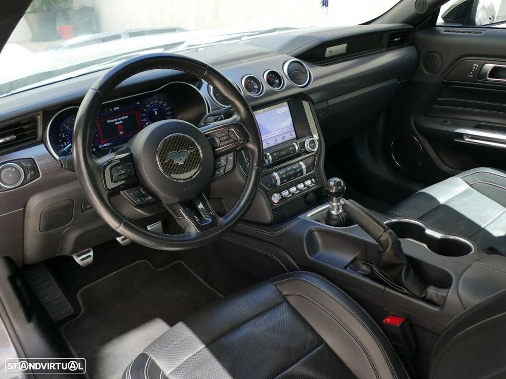 Ford Mustang - 31
