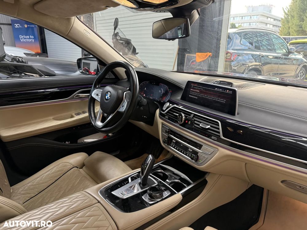 BMW Seria 7 740Ld xDrive - 37
