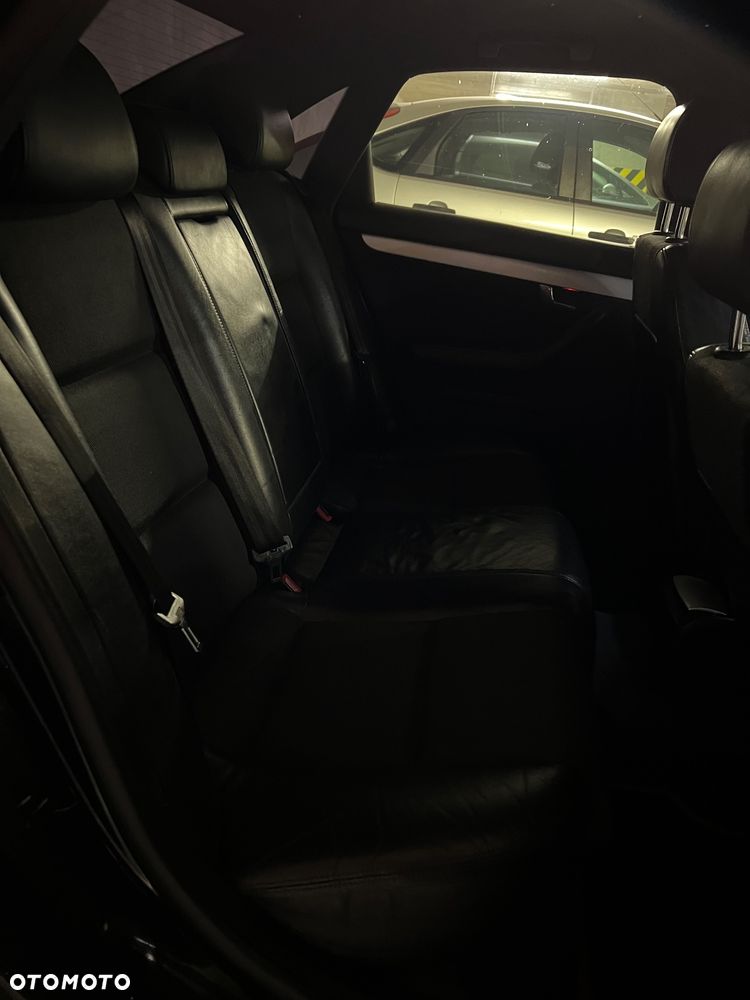 Audi A4 Avant 2.5 TDI Quattro - 14