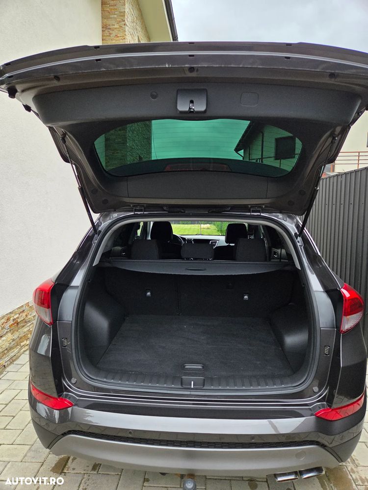 Hyundai Tucson 2.0 CRDI 4WD 6AT Premium+ - 15