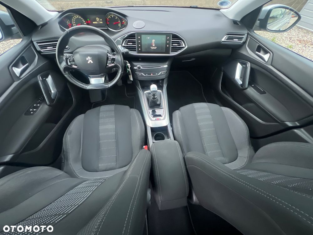 Peugeot 308 BlueHDi 120 Stop & Start Niveau 2 Business-Line - 18