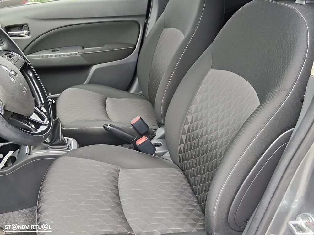 Mitsubishi Space Star 1.2 Intense - 12