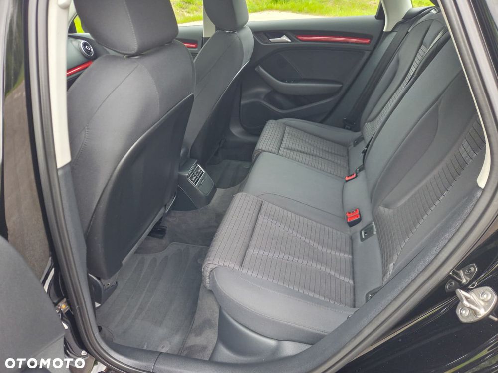Audi A3 Limousine 2.0 TDI quattro S line Sportpaket - 15