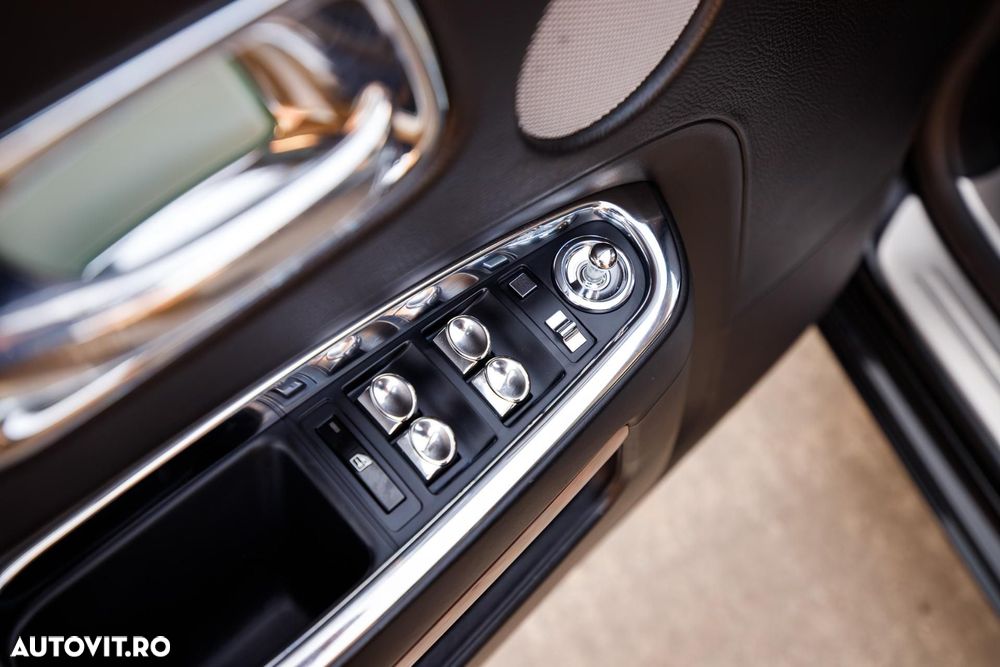 Rolls-Royce Ghost - 34