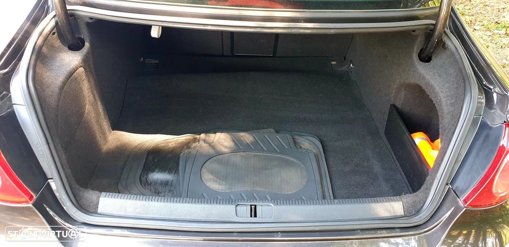 VW Passat CC 2.0 TDi BlueMotion DSG - 17