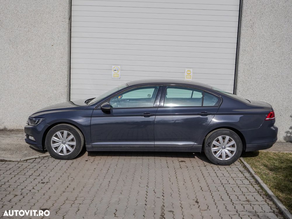 Volkswagen Passat - 2
