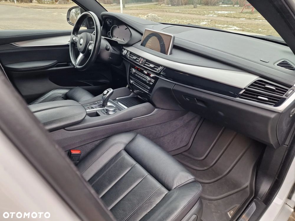 BMW X6M - 11