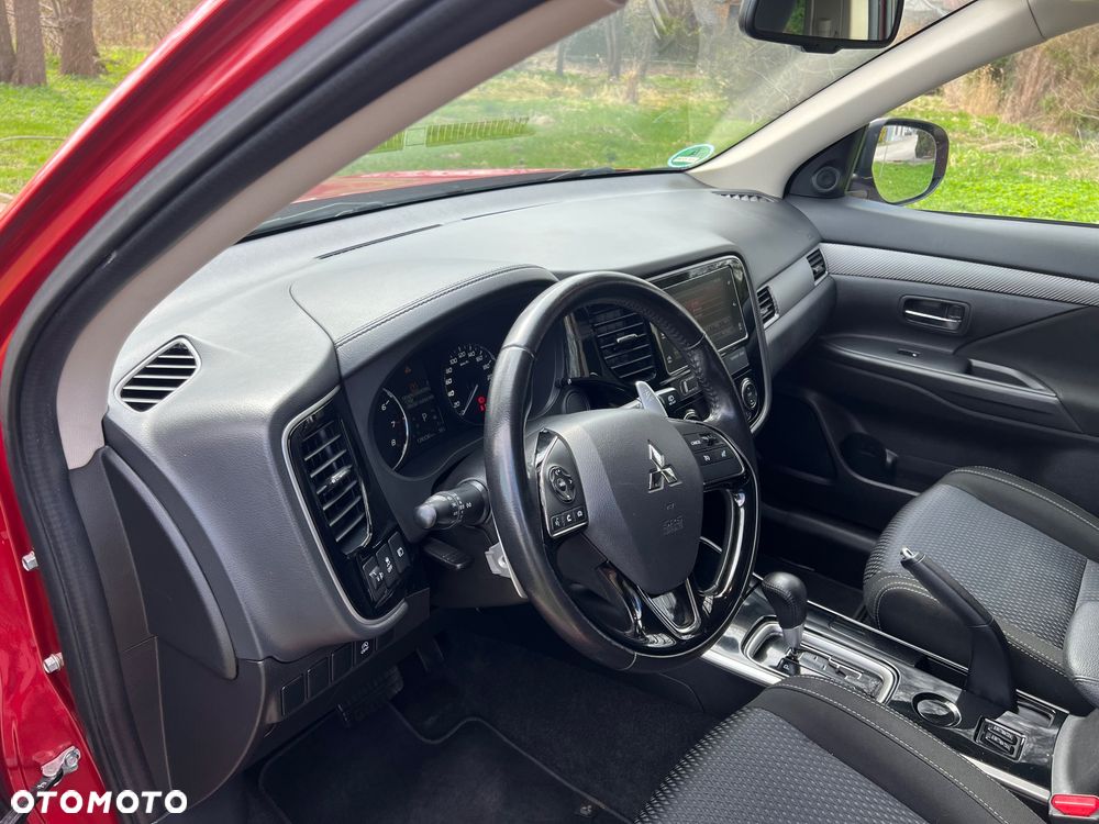 Mitsubishi Outlander 2.0 2WD CVT Diamant Edition - 11