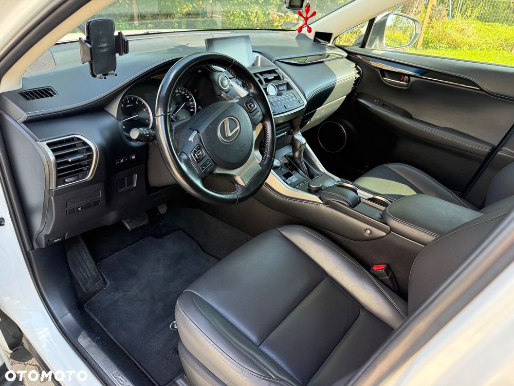Lexus NX 200t Comfort AWD - 8