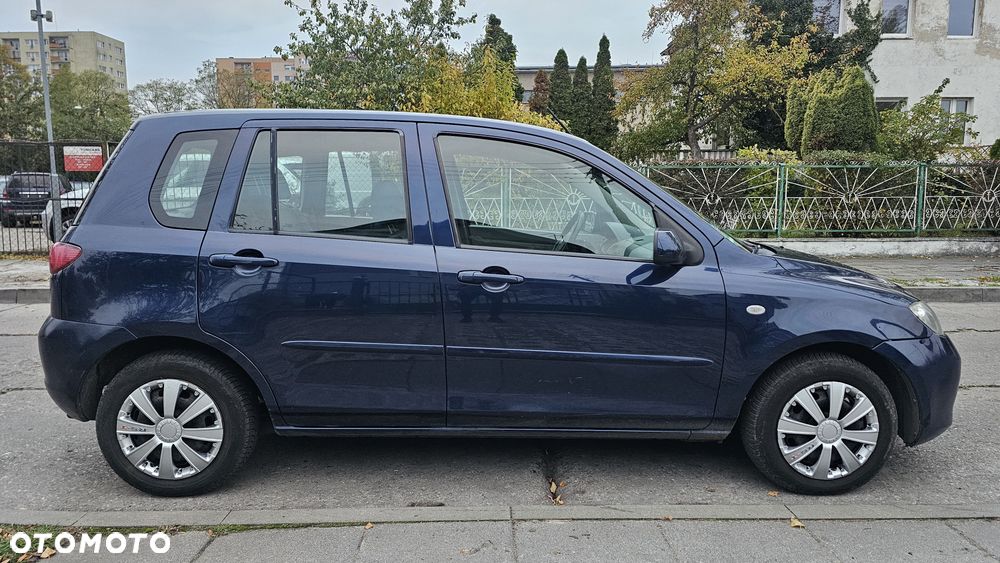 Mazda 2 - 8