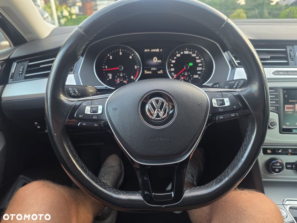 Volkswagen Passat 1.6 TDI (BlueMotion Technology) DSG Comfortline - 14