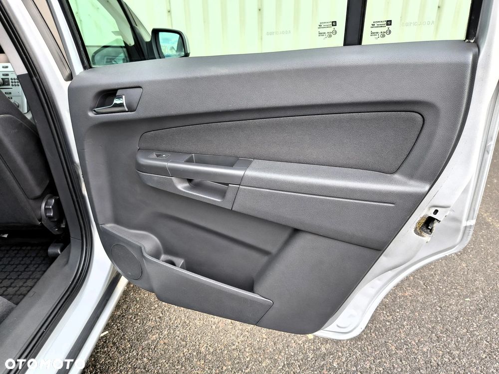 Opel Zafira 1.7 CDTI ecoFLEX Edition - 25