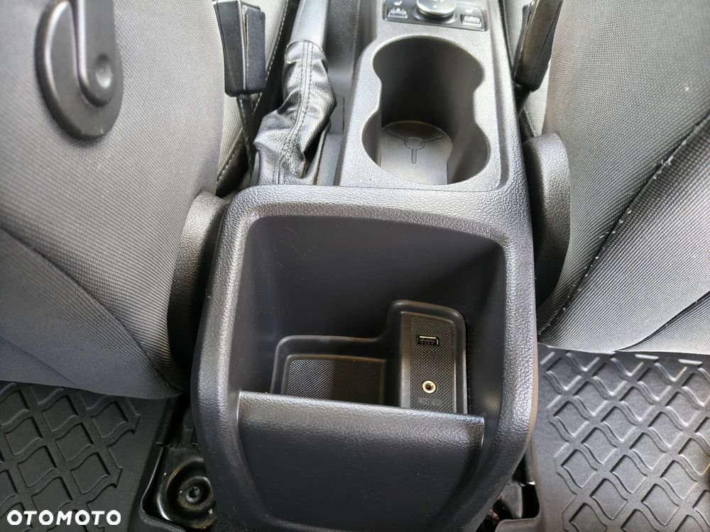 Ford Focus - 22
