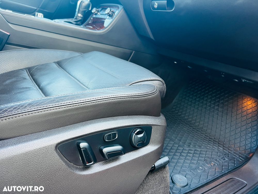 Volkswagen Touareg - 15