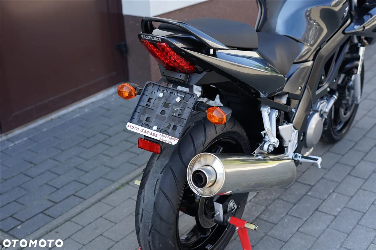 Suzuki SV - 6
