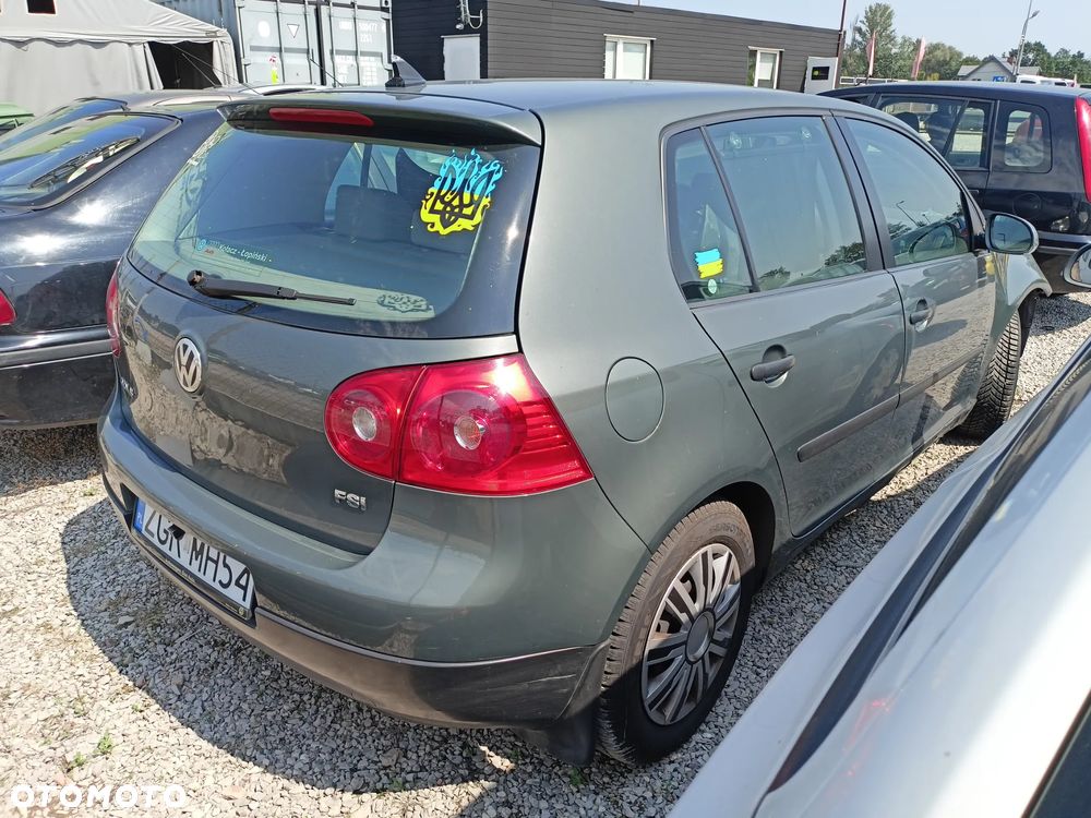 Volkswagen Golf - 5