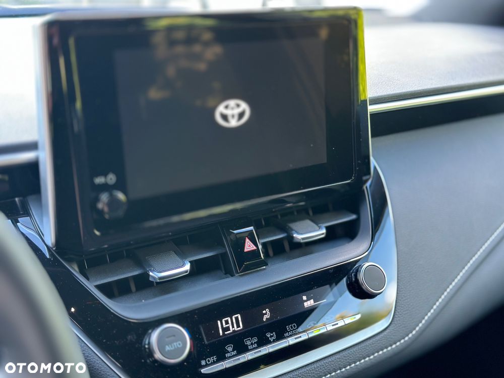 Toyota Corolla - 22