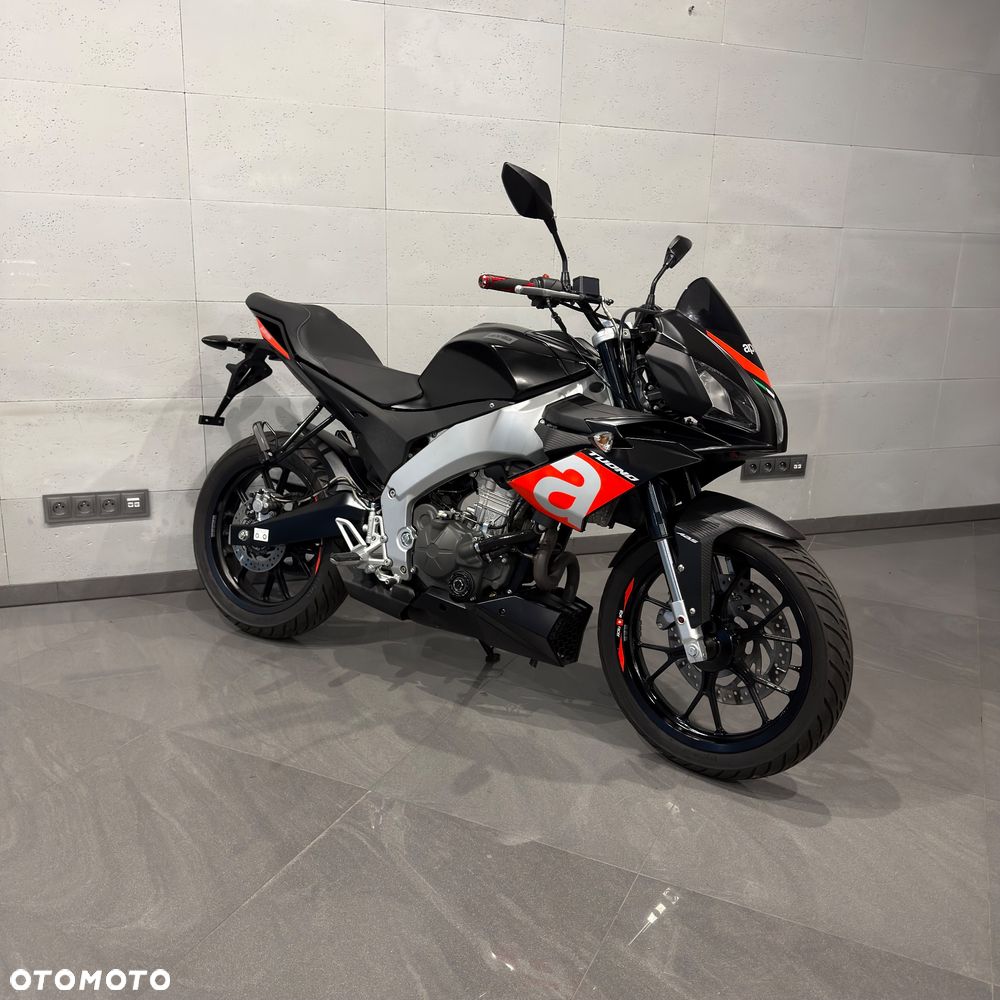 Aprilia Tuono - 1
