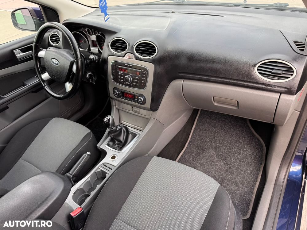 Ford Focus 1.6 TDCI Ghia - 6