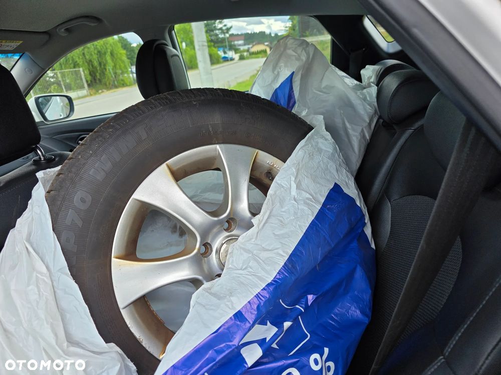 Hyundai ix35 1.6 2WD Fifa World Cup Edition - 9