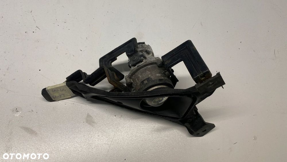 KIA OPTIMA IV LIFT HALOGEN KRATKA RAMKA LEWY LEWA 17-19 - 4