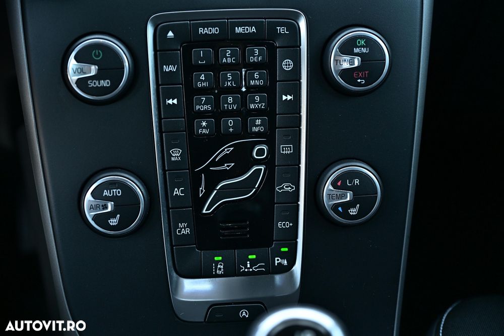 Volvo V40 D3 Geartronic - 23