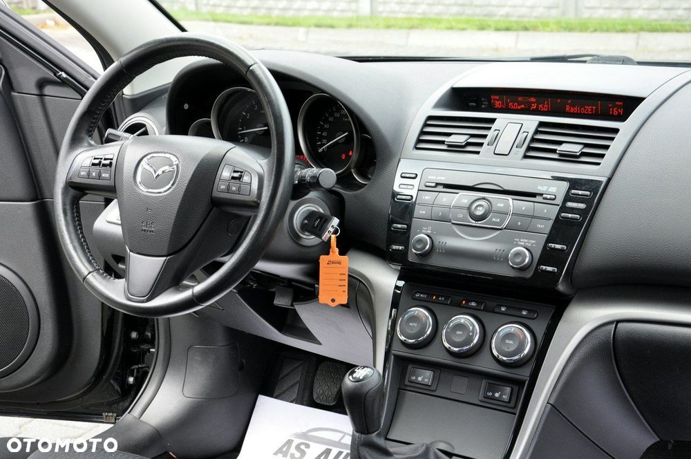 Mazda 6 2.0 Exclusive + - 32