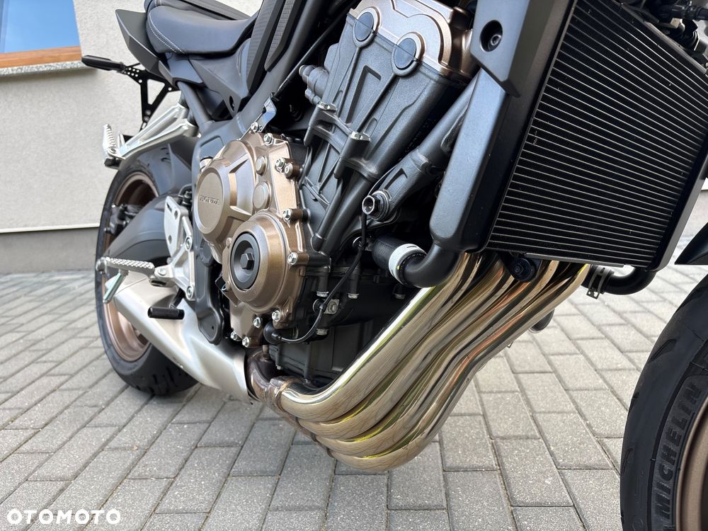 Honda CB - 8
