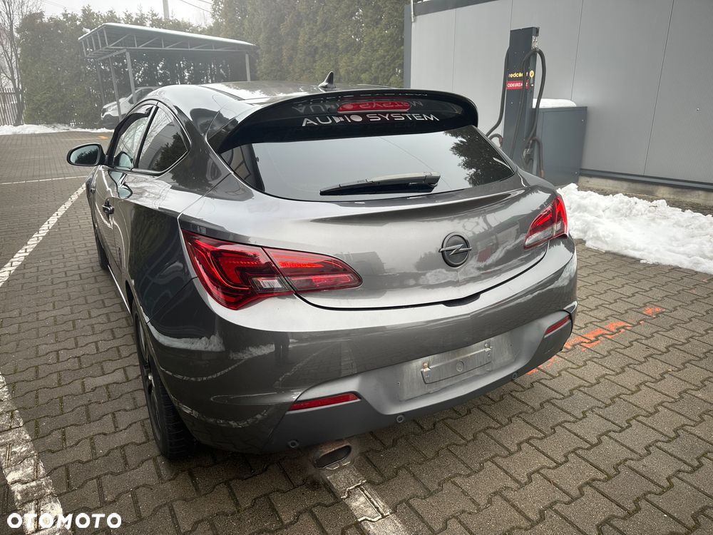 Opel Astra 1.4 Turbo - 11
