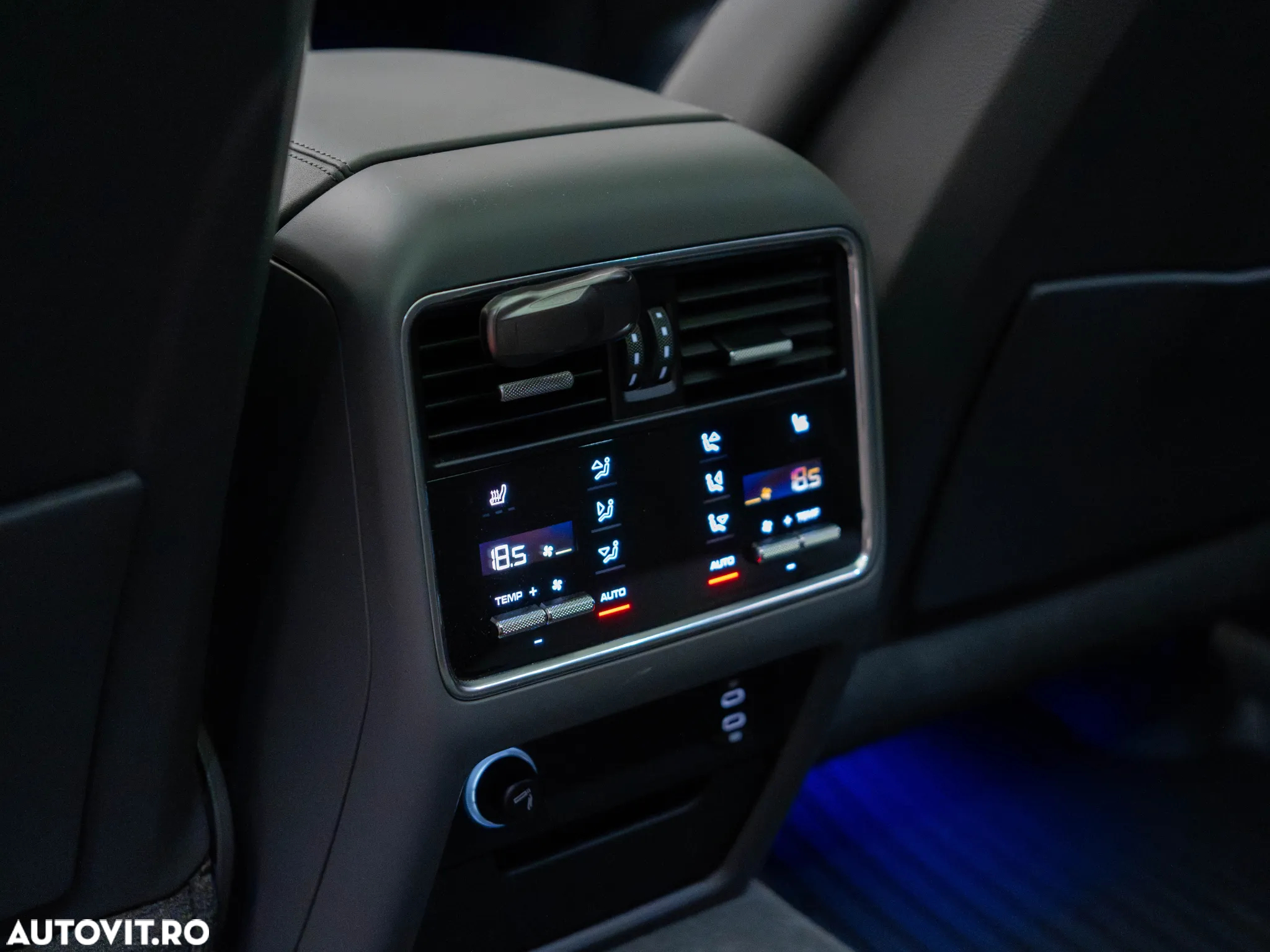Porsche Cayenne Coupe S - 24