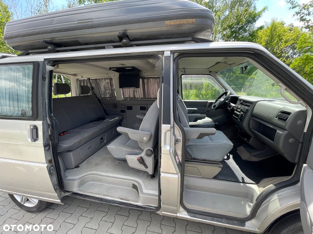 Volkswagen Multivan - 23